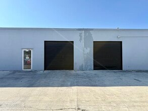 7218-7234 Eckhert Rd, San Antonio, TX à louer Photo de l’immeuble– Image 1 sur 5