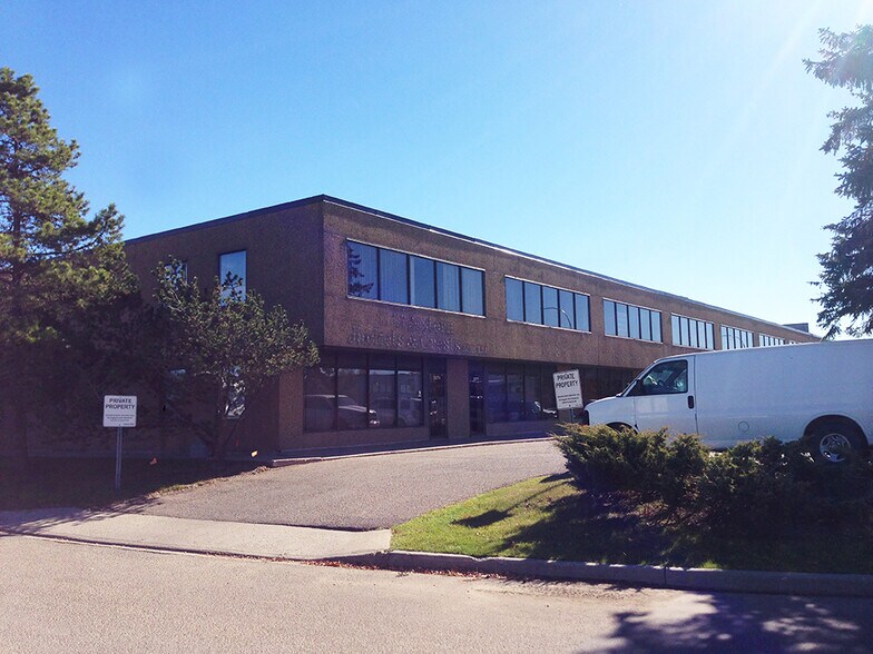 3261-3279 Parsons Rd NW, Edmonton, AB à louer - Photo de l’immeuble – Image 3 sur 3