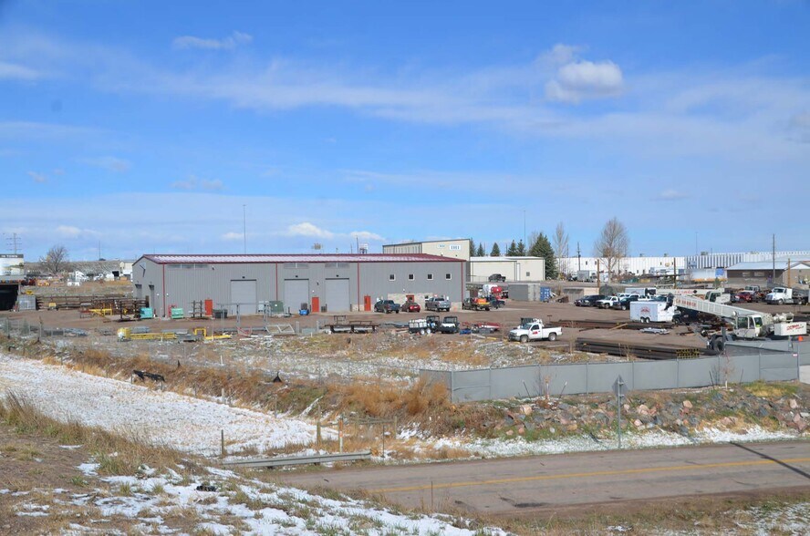 112 Southwest Dr, Cheyenne, WY à louer - Photo de l’immeuble – Image 2 sur 15