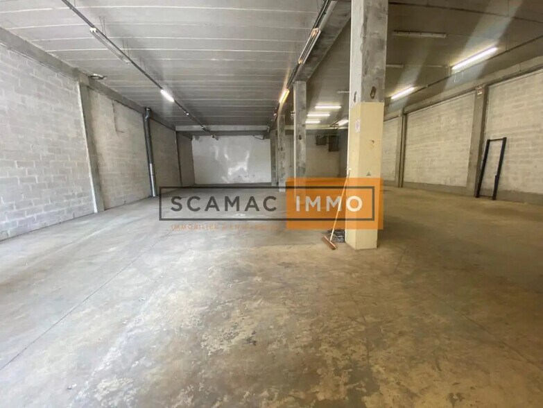 93330 Neuilly-Sur-Marne, Neuilly-sur-Marne à louer - Photo de l’immeuble – Image 2 sur 4