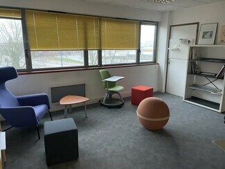 Plus de détails pour Bureau à louer