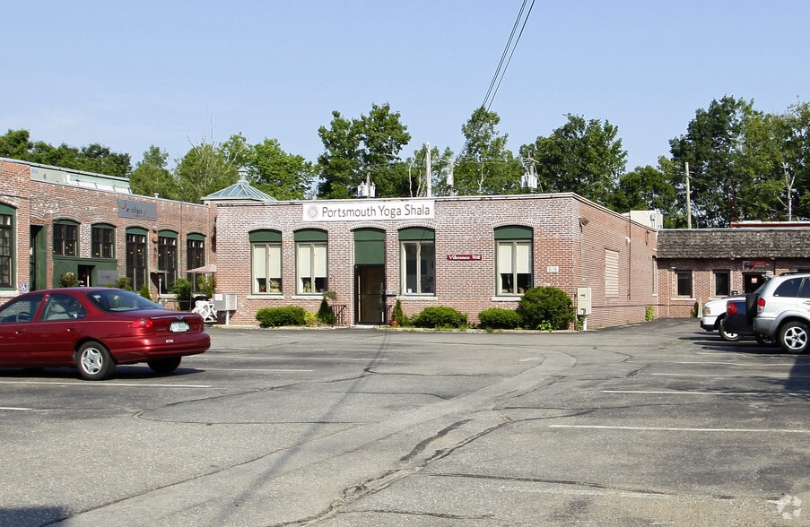 909 Islington St, Portsmouth, NH à louer - Photo de l’immeuble – Image 3 sur 3
