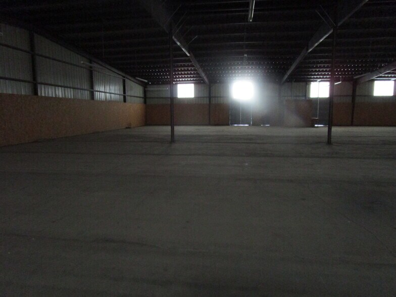 2121 W Mary St, Garden City, KS à louer - Photo intérieure – Image 2 sur 4