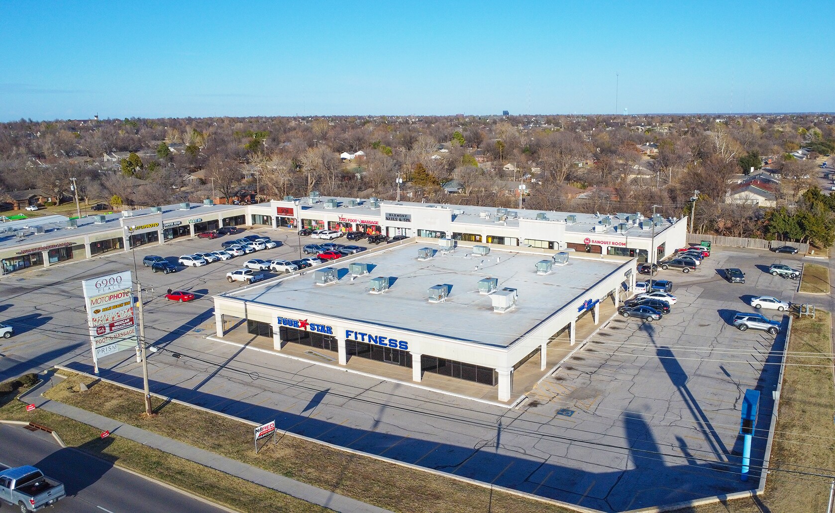 6900 N May Ave, Oklahoma City, OK à louer Photo principale– Image 1 sur 3