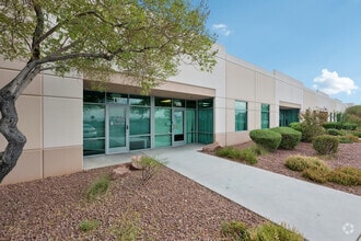 2480 N Decatur Blvd, Las Vegas, NV à louer Photo de l’immeuble– Image 1 sur 1