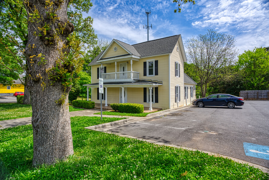 316 S Broad St, Gastonia, NC à louer - Photo de l’immeuble – Image 2 sur 21