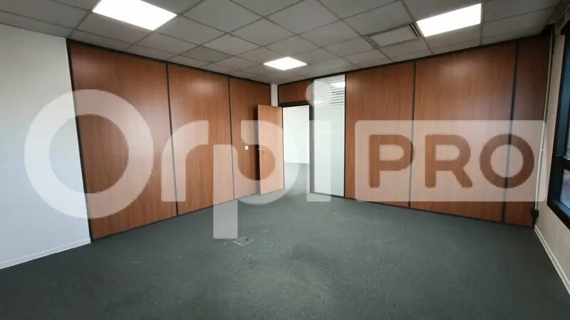 Bureau dans Massy à louer - Photo de l’immeuble – Image 3 sur 5