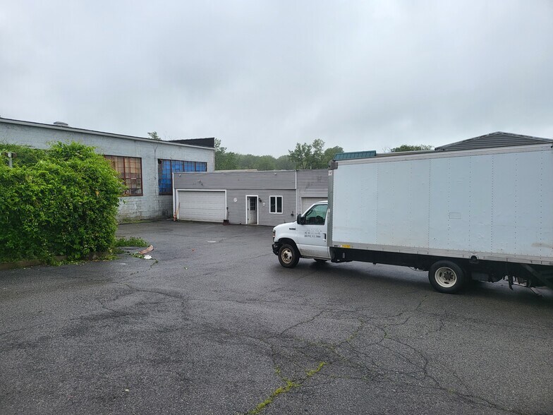 45 Oakland Ave, Harrison, NY à louer - Photo de l’immeuble – Image 2 sur 12