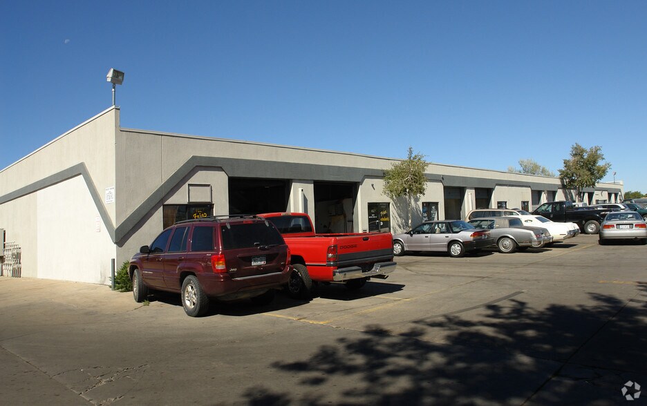 482 Laredo St, Aurora, CO à vendre - Photo de l’immeuble – Image 1 sur 7