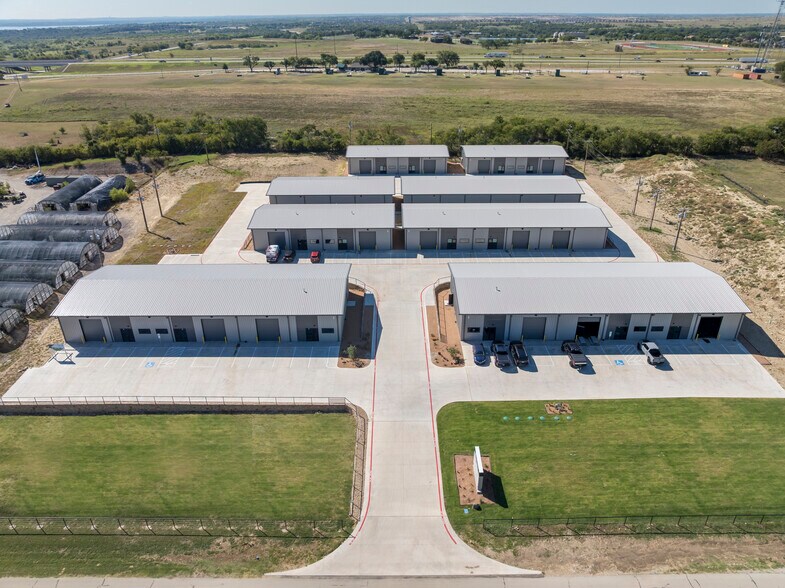 6451 Silver Saddle Rd, Fort Worth, TX à louer - Photo de l’immeuble – Image 3 sur 34