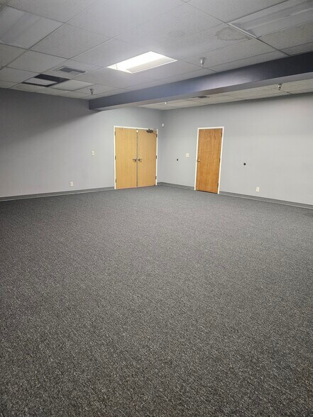 466-474 W 5th St, San Bernardino, CA à louer - Photo intérieure – Image 2 sur 10