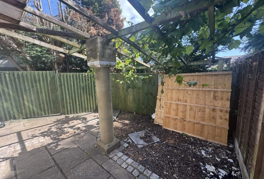 89 Liverpool Rd, Penwortham à louer - Photo de l’immeuble – Image 2 sur 2