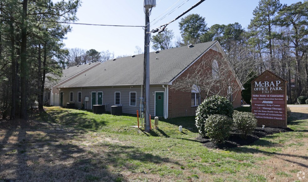 2651-2679 Osborne Rd, Chester, VA à louer - Photo de l’immeuble – Image 2 sur 5