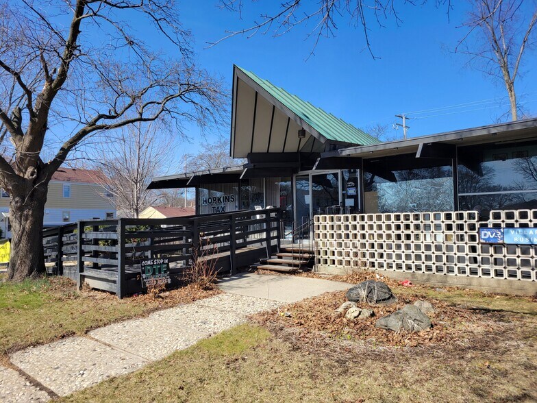 6830 W Villard Ave, Milwaukee, WI à vendre - Photo de l’immeuble – Image 2 sur 21