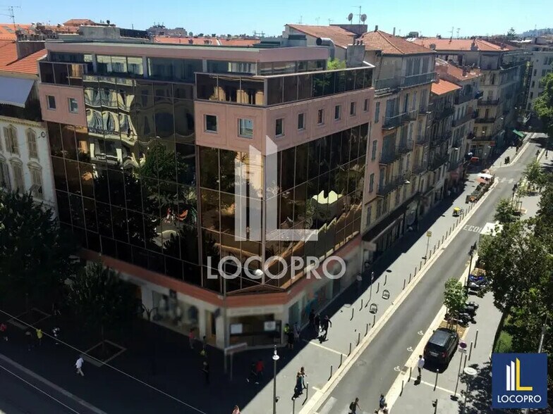 Bureau dans Nice à louer - Photo de l’immeuble – Image 2 sur 8