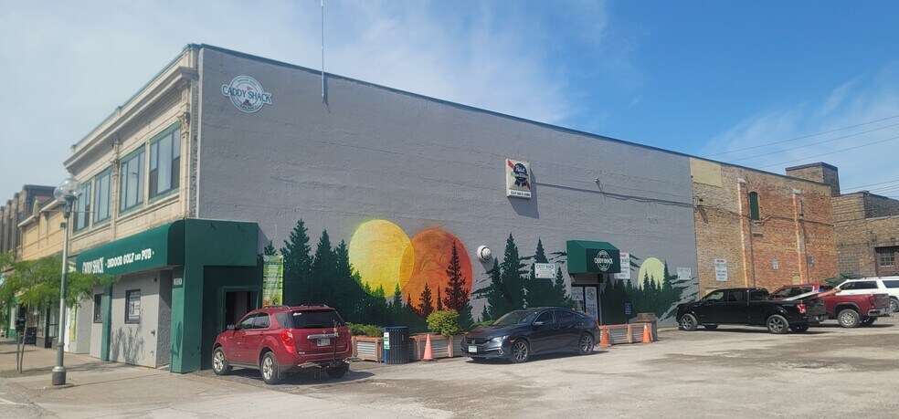 2023 W Superior St, Duluth, MN à vendre - Photo de l’immeuble – Image 2 sur 46