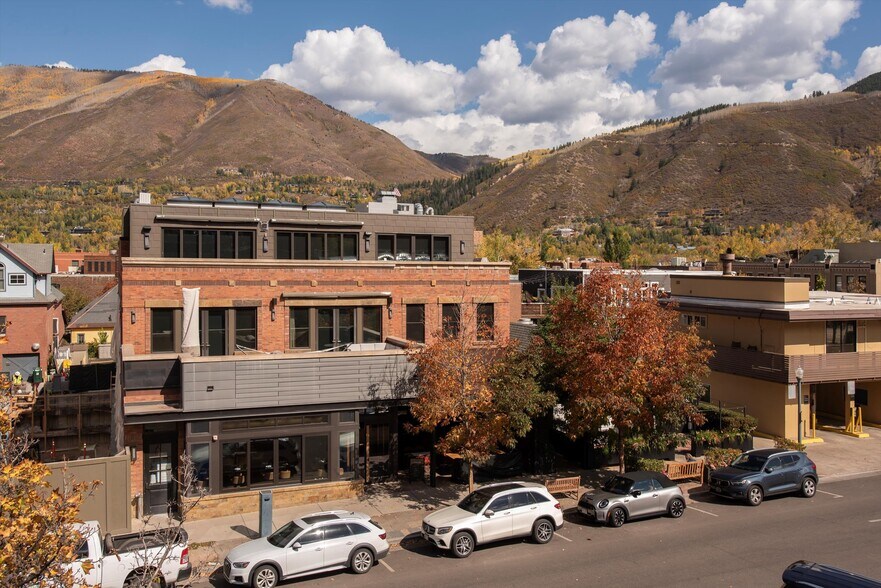 308 E Hopkins Ave, Aspen, CO à vendre - Photo de l’immeuble – Image 3 sur 8