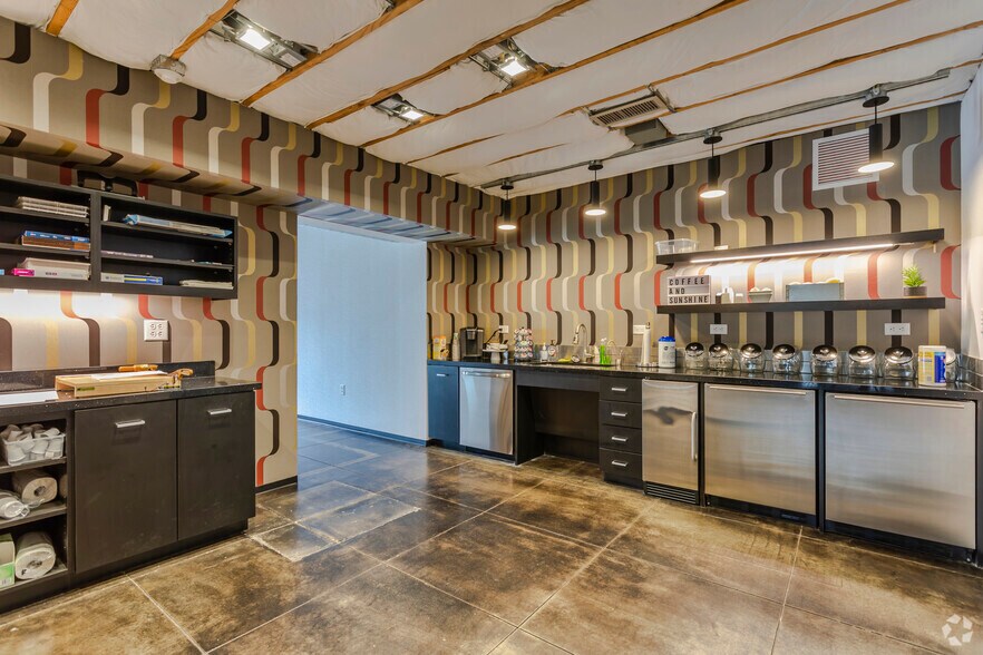 11117 Shady Trl, Dallas, TX à vendre - Photo intérieure – Image 2 sur 8