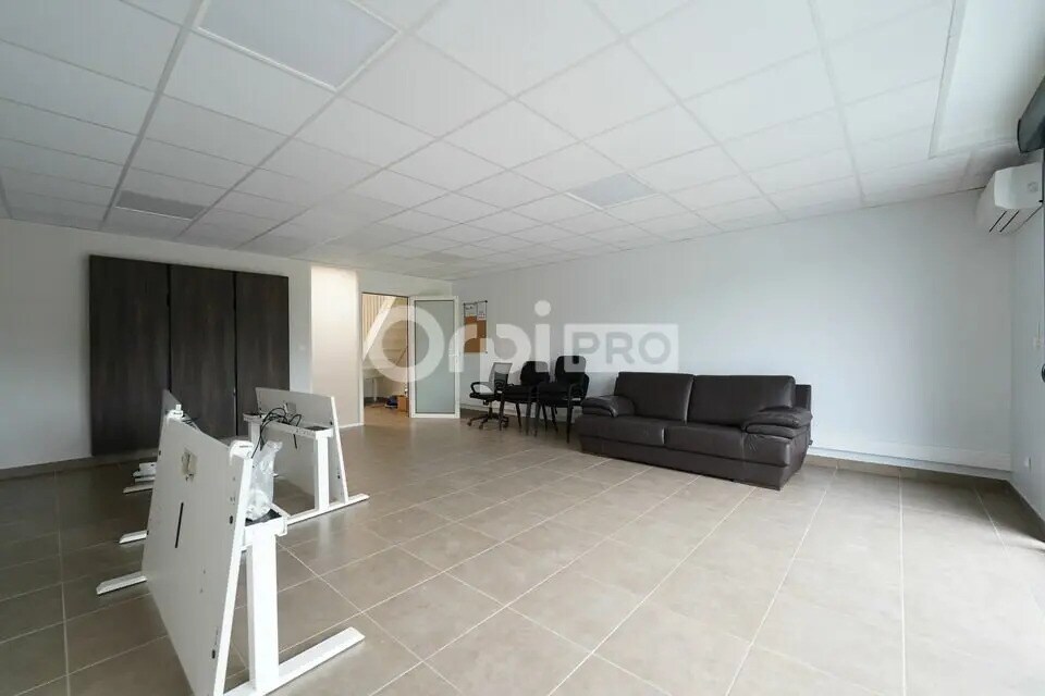 Bureau dans Marcilly-d'Azergues à louer Photo principale– Image 1 sur 6