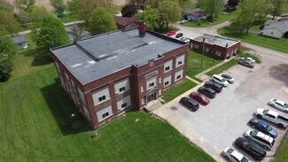 Plus de détails pour 210 Kiick St, Latham, IL - Logement à vendre