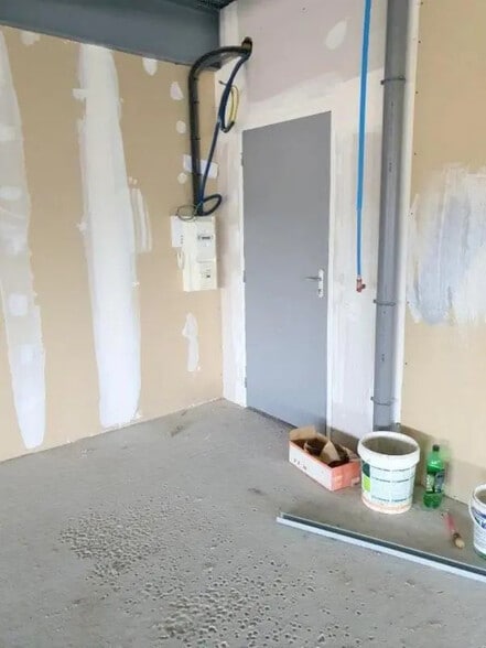 Bureau dans Achères à vendre - Photo intérieure – Image 2 sur 6