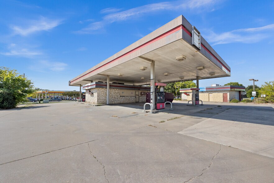 801 W Park Blvd, Plano, TX à vendre - Photo de l’immeuble – Image 3 sur 17