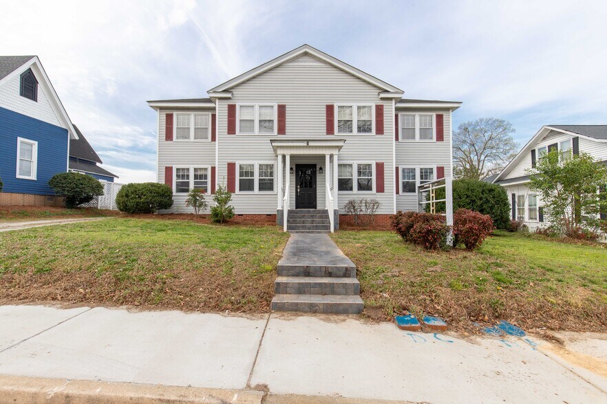 302 N White St, Lancaster, SC à vendre - Photo de l’immeuble – Image 2 sur 43