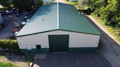 6943 Lake Dr, Circle Pines, MN à louer Photo intérieure– Image 1 sur 12