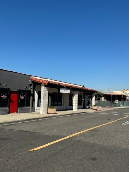 15866 Main St, La Puente, CA à vendre - Photo de l’immeuble – Image 3 sur 15