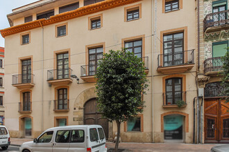 Local commercial dans Reus, Tarragona à louer Photo de la construction– Image 2 sur 2