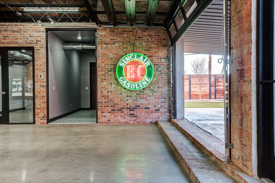 1213 Crickets Ave, Lubbock, TX à vendre - Photo de l’immeuble – Image 3 sur 38