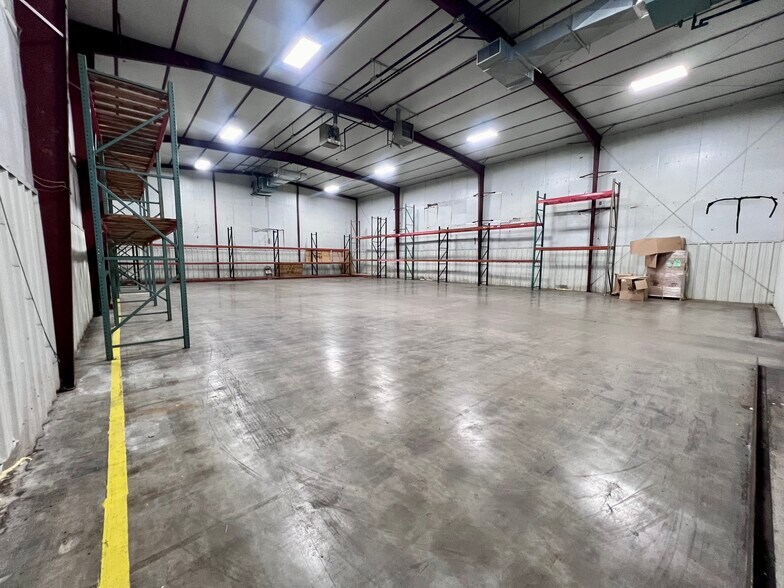 106 Avalon Ave, Muscle Shoals, AL à vendre - Photo intérieure – Image 3 sur 7
