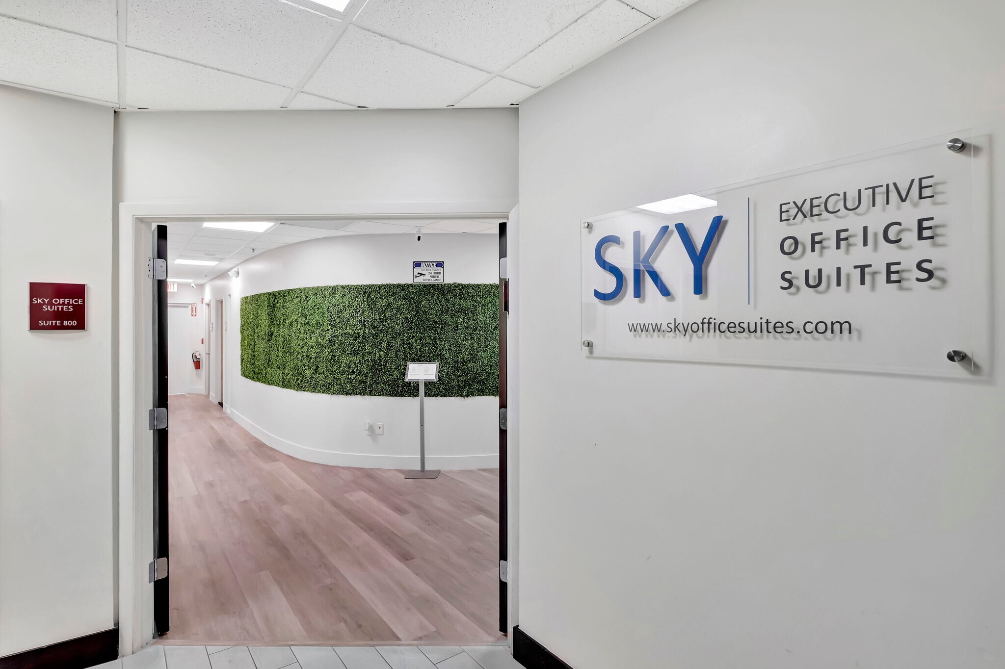 12550 Biscayne Blvd, North Miami, FL à louer Photo principale– Image 1 sur 19