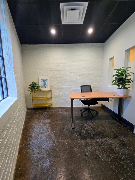 8 N Front St, Kingston, NY à louer - Photo intérieure – Image 2 sur 7