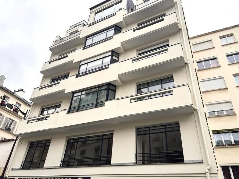 Bureau dans Neuilly-sur-Seine à louer - Photo de l’immeuble – Image 1 sur 7