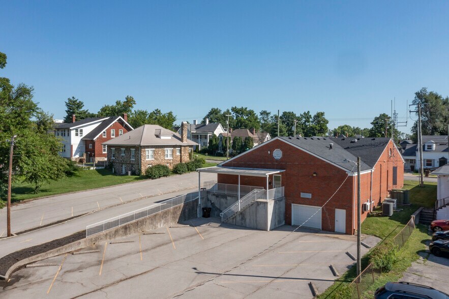 308 W Lexington Ave, Winchester, KY à louer - Photo de l’immeuble – Image 2 sur 17