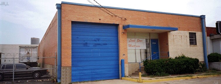 2348 Irving Blvd, Dallas, TX à vendre - Photo de l’immeuble – Image 2 sur 3