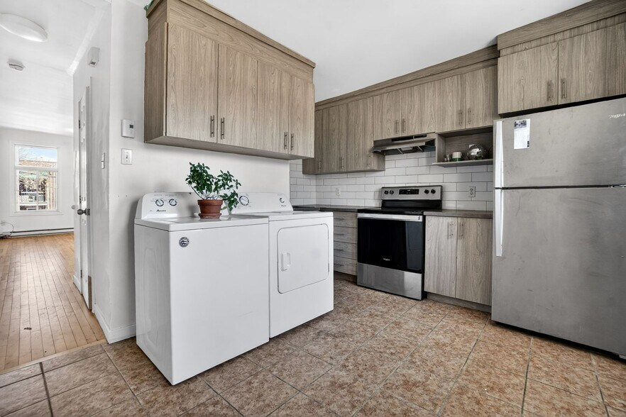 2278-2296 Av Bourbonnière, Montréal, QC à vendre - Photo de l’immeuble – Image 3 sur 28