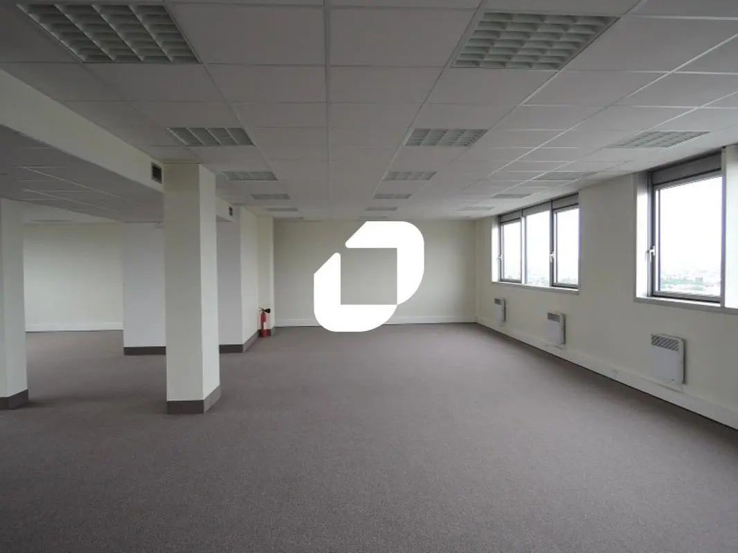 Bureau dans Noisy-le-Grand à louer Photo intérieure– Image 1 sur 4