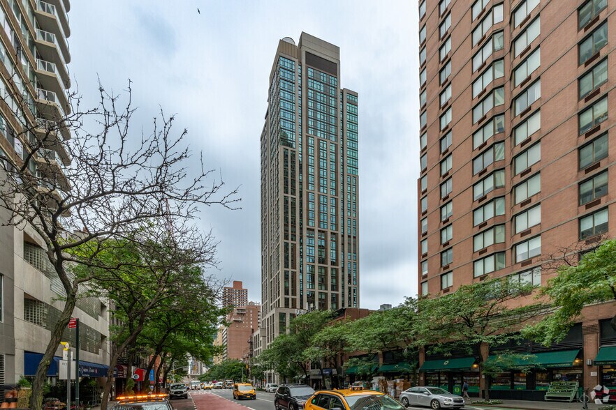 1489 2nd Ave, New York, NY à vendre - Photo de l’immeuble – Image 2 sur 4