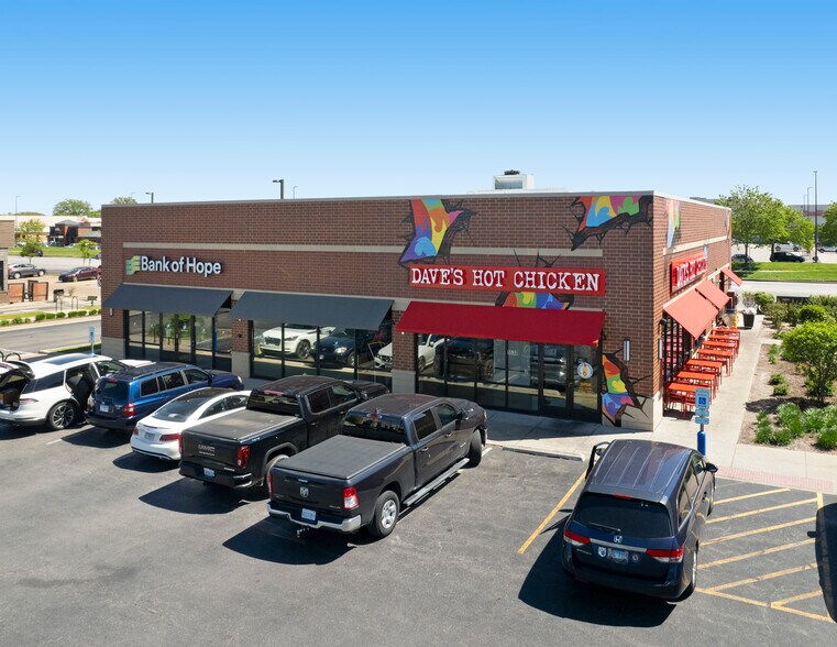 5526 Touhy Ave, Skokie, IL à vendre - Photo de l’immeuble – Image 1 sur 9