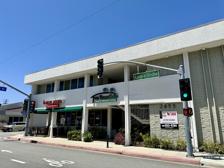2881-2895 Loma Vista Rd, Ventura, CA à louer - Photo de l’immeuble – Image 1 sur 11