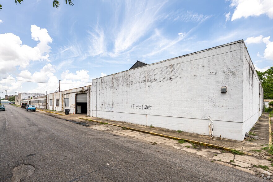 2635 Monroe, Baton Rouge, LA à louer - Photo de l’immeuble – Image 2 sur 6