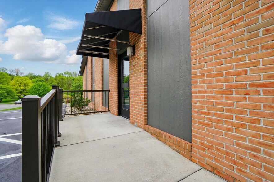 241 Paddock Ct, Delaware, OH à louer - Photo de l’immeuble – Image 3 sur 11