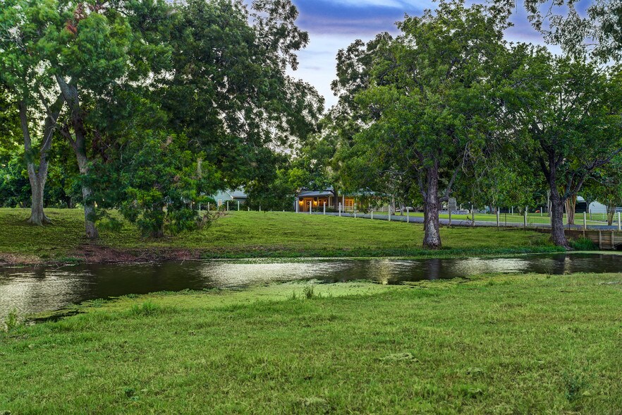 4309 Bowser Rd, Fulshear, TX à vendre - Photo de l’immeuble – Image 3 sur 41