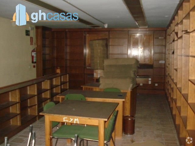Local commercial dans Miraflores de la Sierra, Madrid à vendre - Photo de l’immeuble – Image 3 sur 8