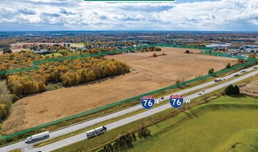 Wooster Pike & I-76, Seville, OH - VUE AÉRIENNE  vue de carte