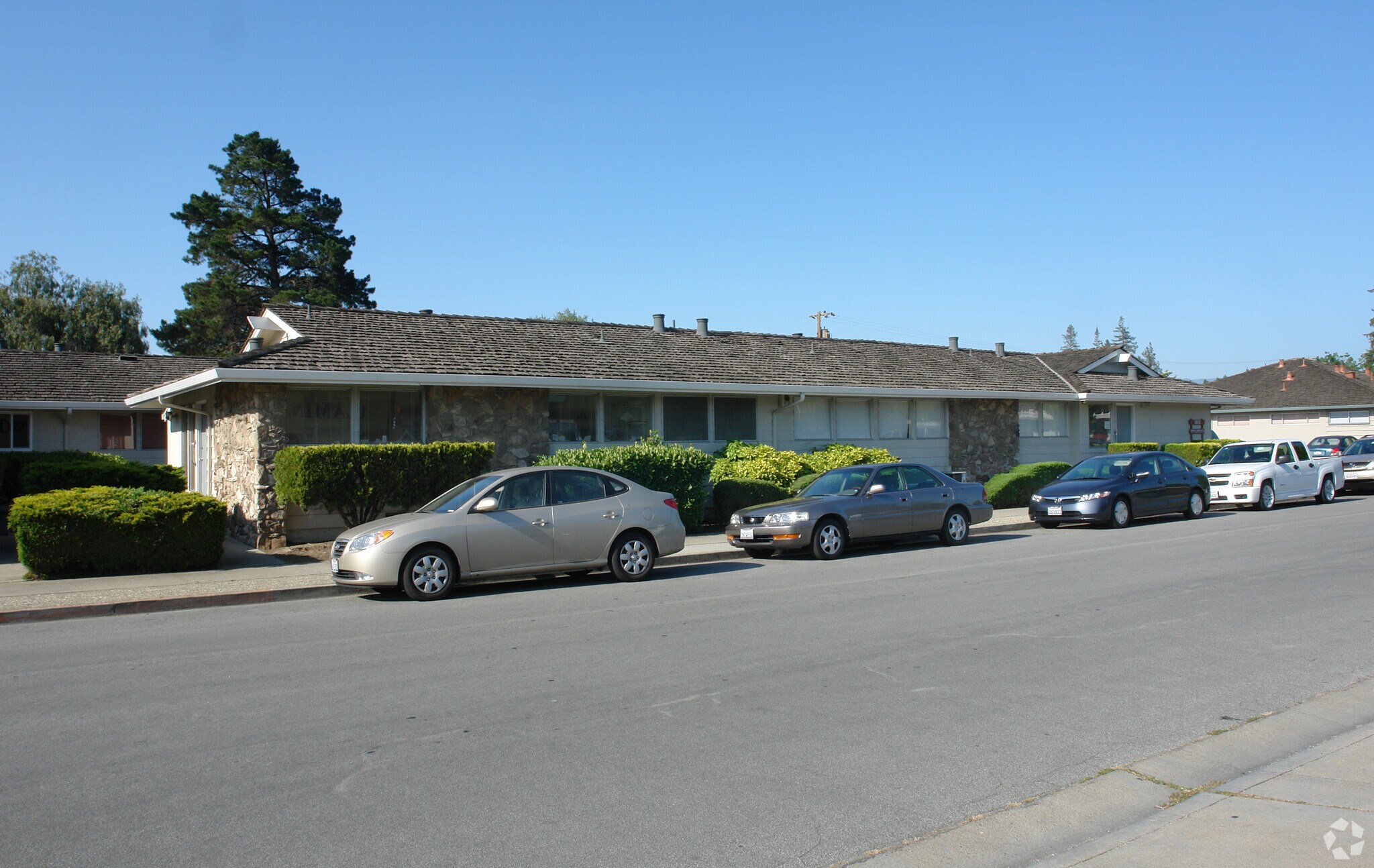 1610 Westwood Dr, San Jose, CA à louer Photo principale– Image 1 sur 4
