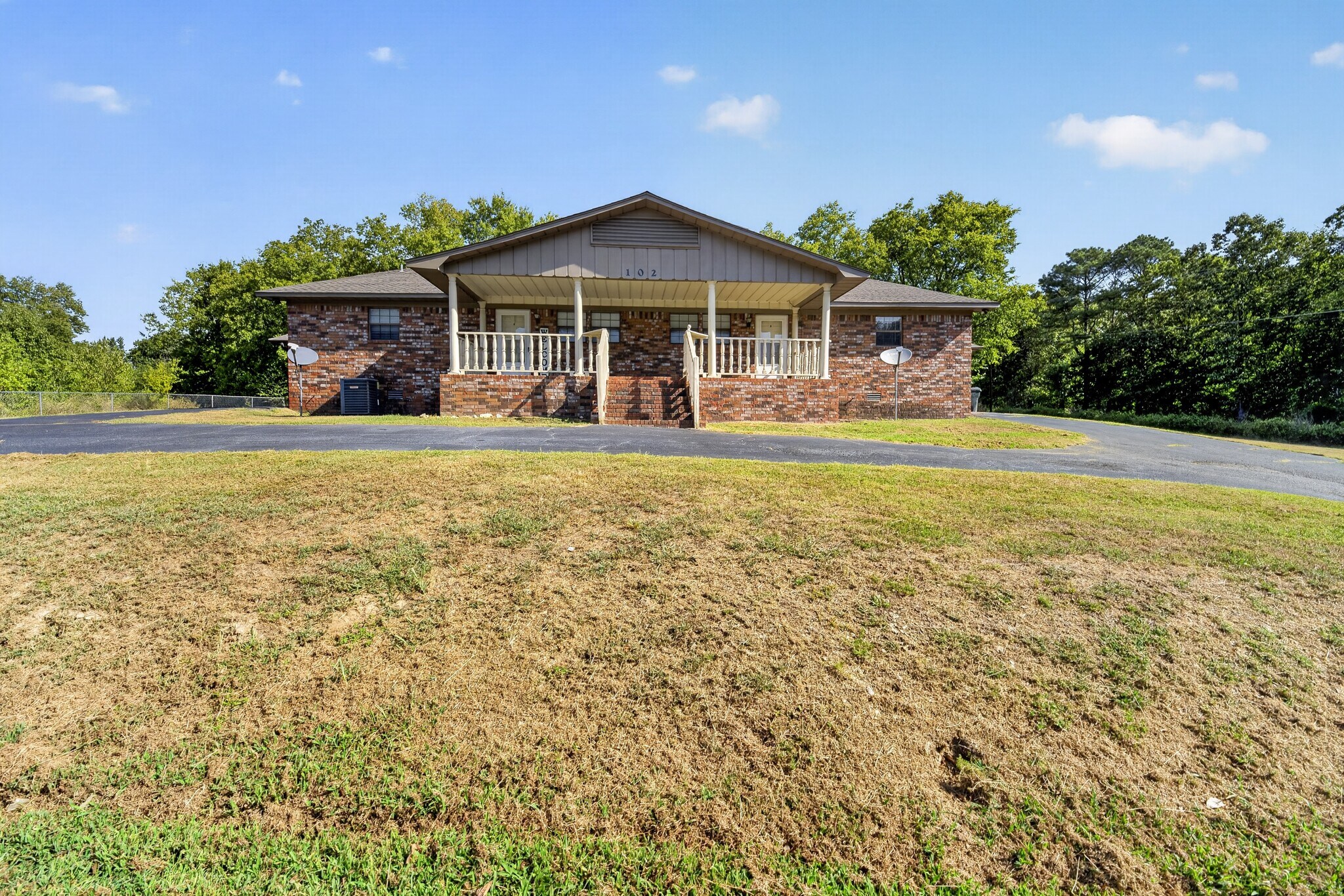 102 Etta St, Hot Springs, AR à vendre Photo principale– Image 1 sur 39