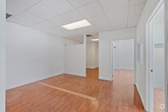 235 Lincoln Rd, Miami Beach, FL à louer Photo intérieure– Image 2 sur 4